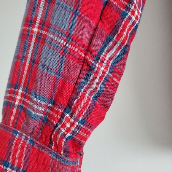 Abercrombie & Fitch Plaid Surplice V-Neck Shirt - Picture 5 of 7